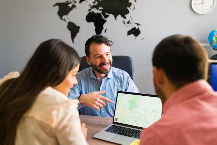 Destination specialist planning a Sri Lanka route on a map